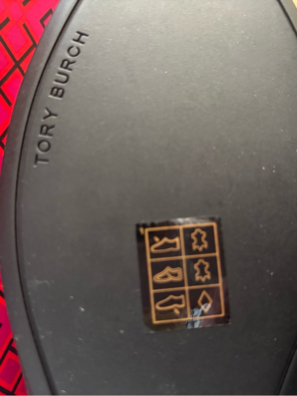 *.New* Tory Burch Black Chelsea Ballet Flat Leather Flats w/ Gold Emblem size 9 - Picture 8 of 9